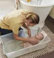 Stokke_Flexi_Bath_kylvetystuki_kylpyammeeseen_vastasyntyneelle_wauva - Vauvan kylvettäminen - 542800 - 2