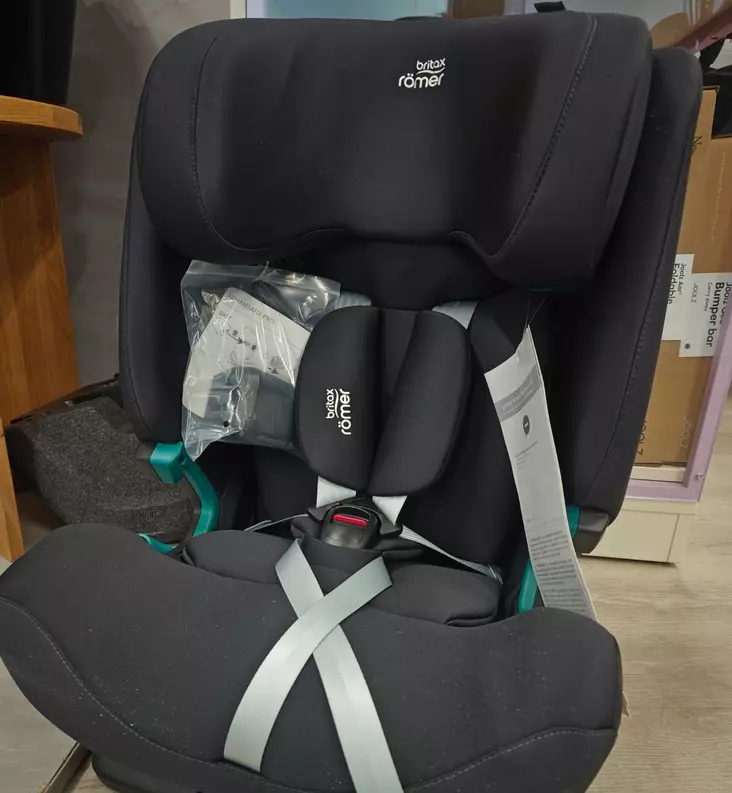 Britax Advansafix Pro, Tampereen esittelykappale - ISOFIX turvaistuimet - ESTRE-2000040900 - 1