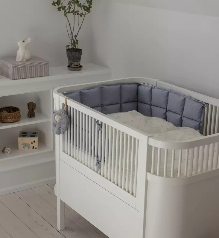 Sebra Pinnasängyn reunapehmuste Kapok, 180 cm dusty blue wauva - Pinnasängyn reunapehmusteet ja patjat - 100430030 - 1