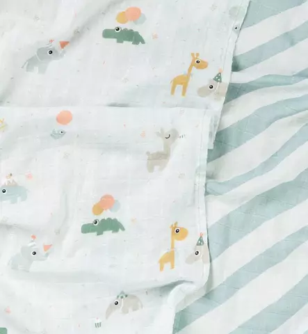 Done by Deer Harso 65x65 cm, 2-pack celebration blue wauva - Harsot ja kuolalaput - 3063102 - 1