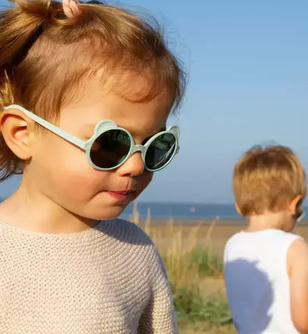 Kietla_ourson_aurinkolasit_almond_green_vihreä_eettinen_kestävä_wauva - Lasten ja vauvojen aurinkolasit - 40273 - 2