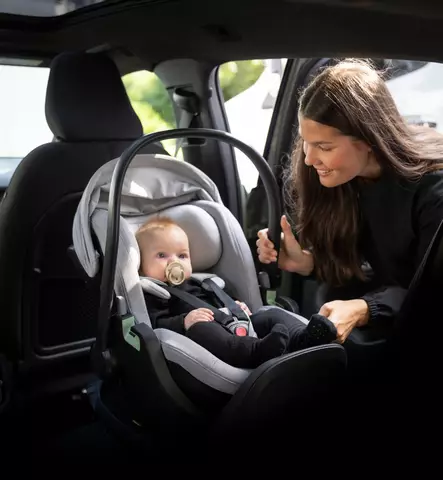 Thule Penkinsuoja istuinsuoja tablettitaskulla wauva - Turvaistuintarvikkeet & autoiluvarusteet - 14000013 - 2