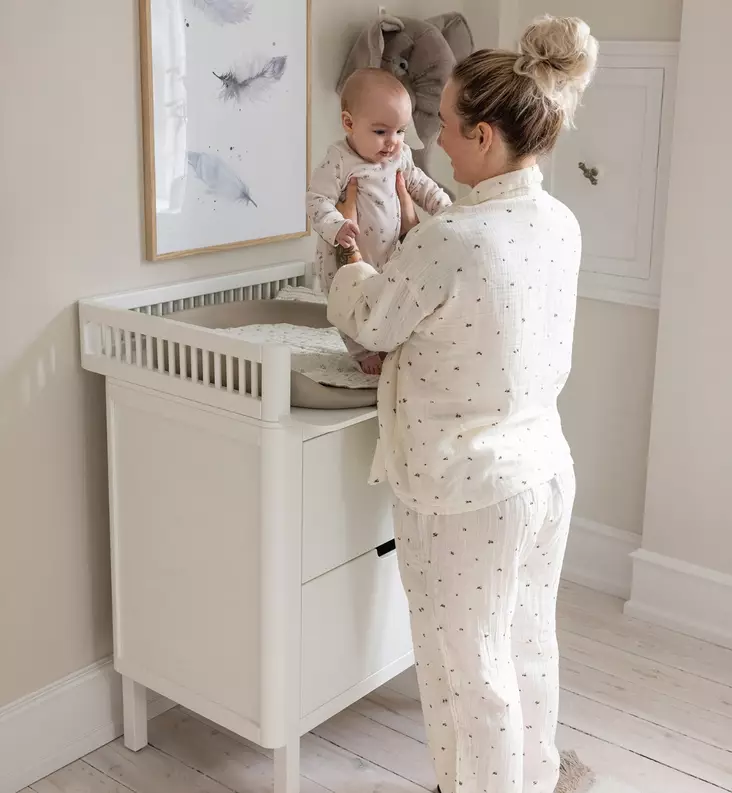 Sebra hoitopöytä lipasto laatikoilla classic white wauva - Hoitopöydät - 201330033 - 1