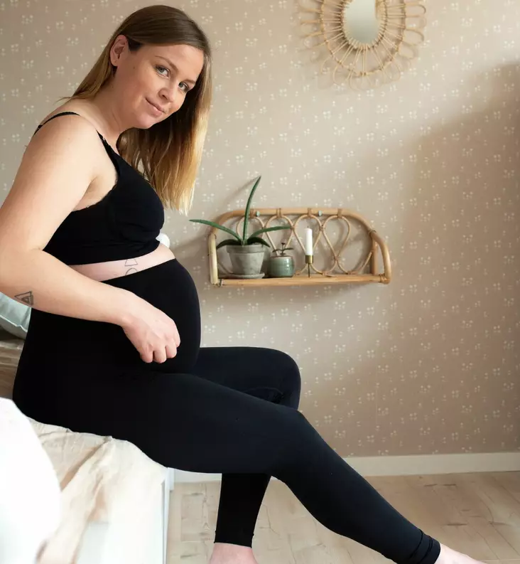 Carriwell_=C3=A4itiysleggingsit_musta_Wauva - Äitiyshousut ja -legginsit - 14315 - 1