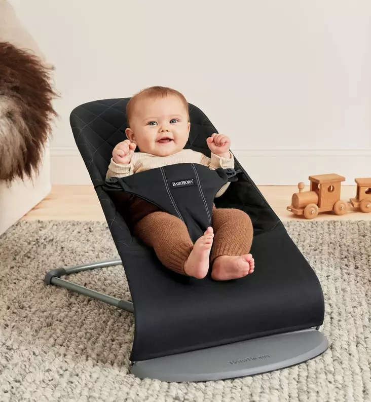 babybjörn_balance_bliss_bouncer_sitteri_woven_classic_quilt_black_wauva - Sitterit ja keinut - 006116 - 1