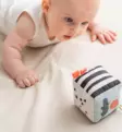 donebydeer_kontrasti_lelu_kuutio_wauva - Vaunu- ja aktiviteettilelut vauvoille - 4243217 - 3