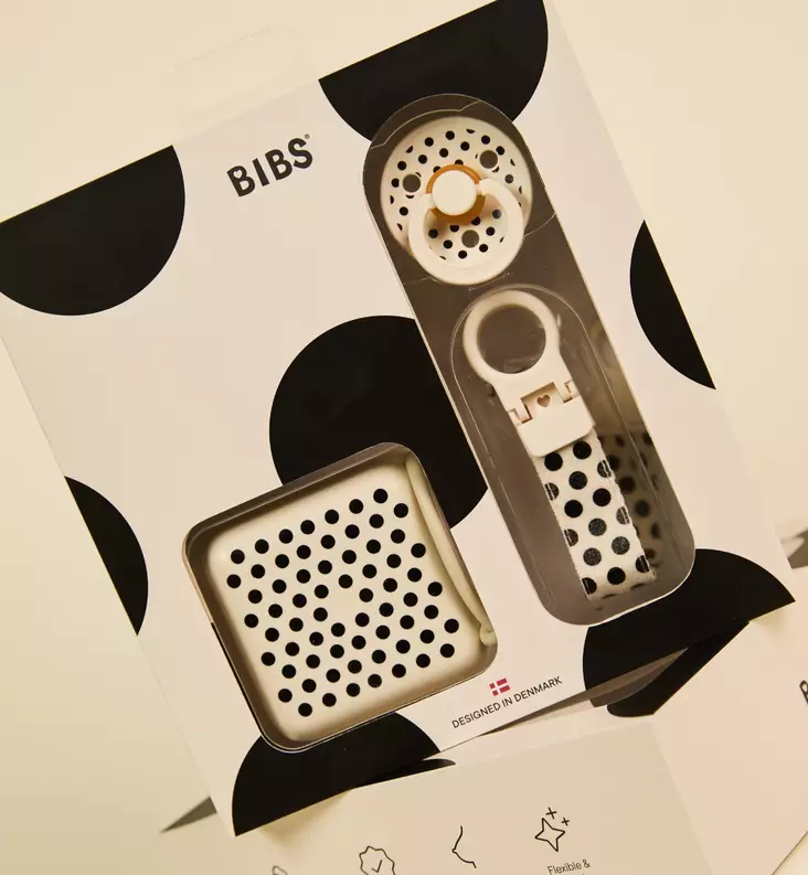 Bibs Lahjapakkaus Tutti, Tuttinauha ja Tuttikotelo polka dots ivory black wauva - Tutit ja tuttinauhat - 7500147 - 1