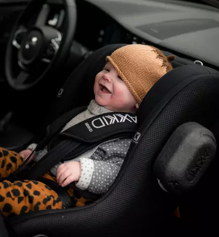 Axkid Minikid Core Turvaistuin, 40-125 cm max. 28 kg coastal storm black wauva - Selkä menosuuntaan turvaistuimet - 22240039 - 2