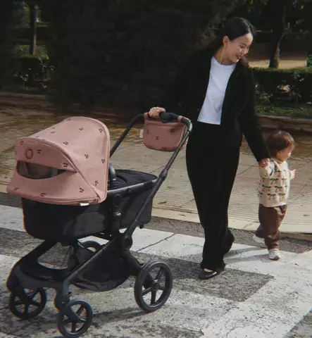 Bugaboo Fox5 Renew Kuomu vaunuun ja rattaaseen konges sjold cherry wauva - Bugaboo lastenvaunujen lisävarusteet - 100405009 - 1