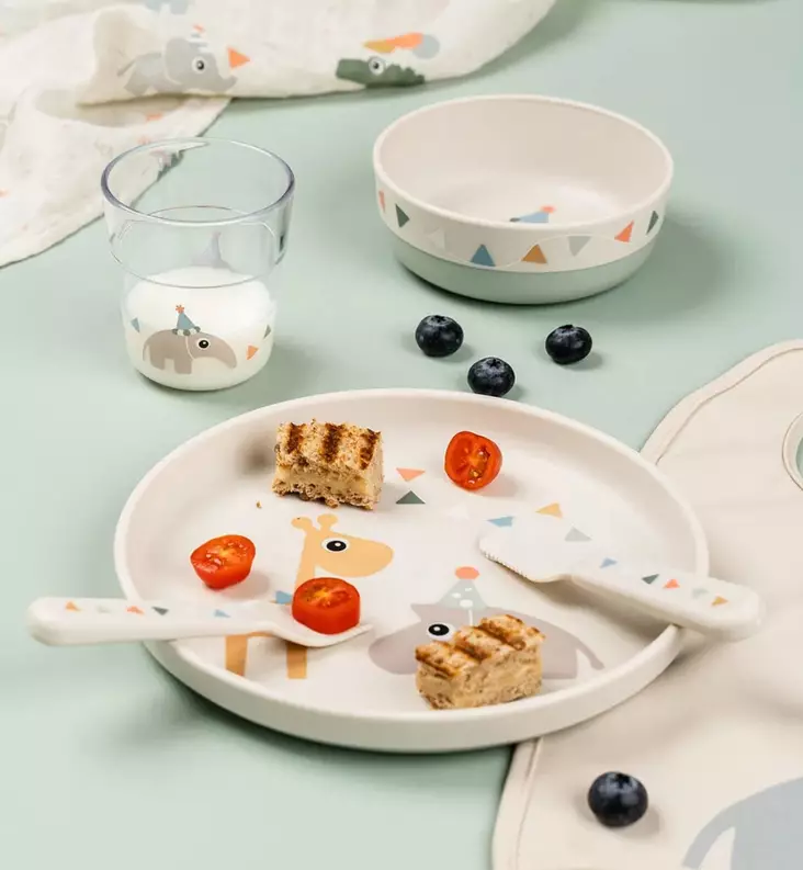 Done by Deer Foodie Lasten lautanen celebration sand wauva - Lasten kulhot ja lautaset - 1756859 - 1