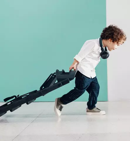 KAOS Klapp Syöttötuoli recycled charcoal black wauva - Syöttötuolit - KLA-REC-CHA-BLA - 1