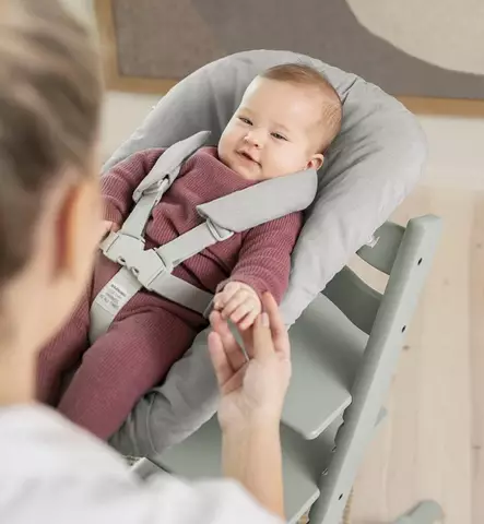 Stokke Tripp Trapp Starttipaketti Newborn & Syöttötuoli vanilla white wauva - Syöttötuolit - 100142-PNBA - 2