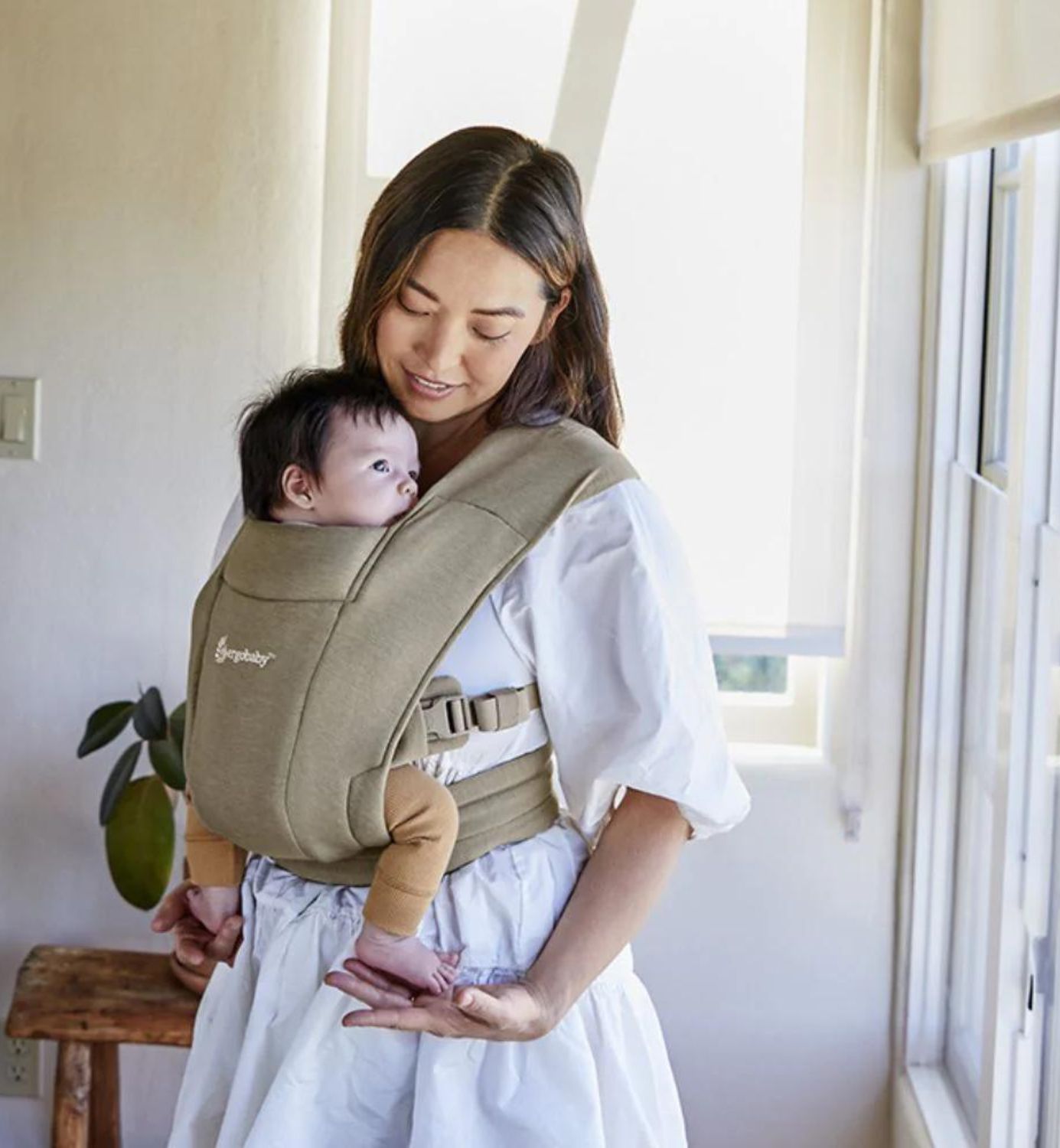 Ergobaby Embrace Kantoreppu 3,211kg Soft Olive verkkokauppa