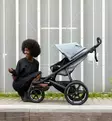 Thule Urban Glide 3 Lastenvaunujen Starttipaketti Maple Turvakaukalolla, jalustalla ja lämpöpussilla mid blue wauva - Yhdistelmävaunut - 10101992-PKSLAMPO - 2
