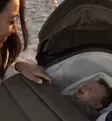 Thule Charm 2-in-1 Yhdistelmävaunujen starttipaketti Maple turvakaukalolla ja Alfi isofixtelakalla - Vaunujen Starttipaketit - 11500504-SP - 54